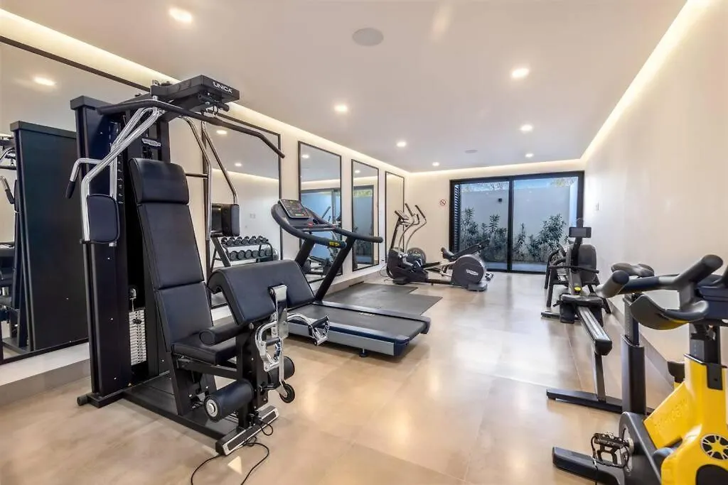 Endless Summer: Oceanview Condo with Pool, Steps from Beach Cabo San Lucas